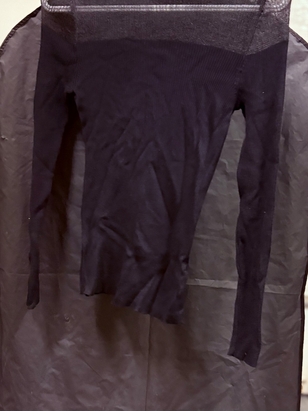 Black Ribbed Long-Sleeve Women’s Top